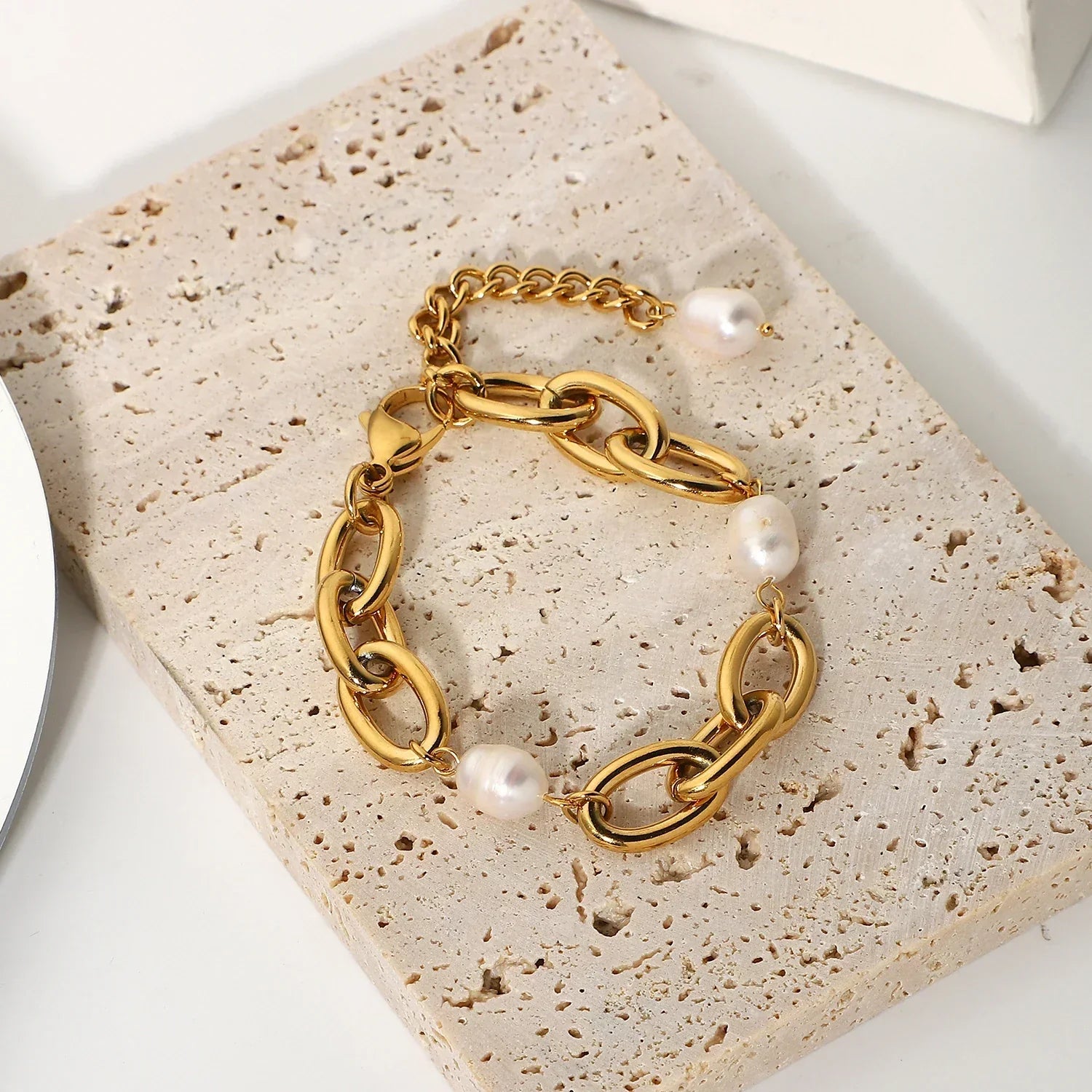 Luxury Pearl Detail Golden Chain Bracelet - Luxicro