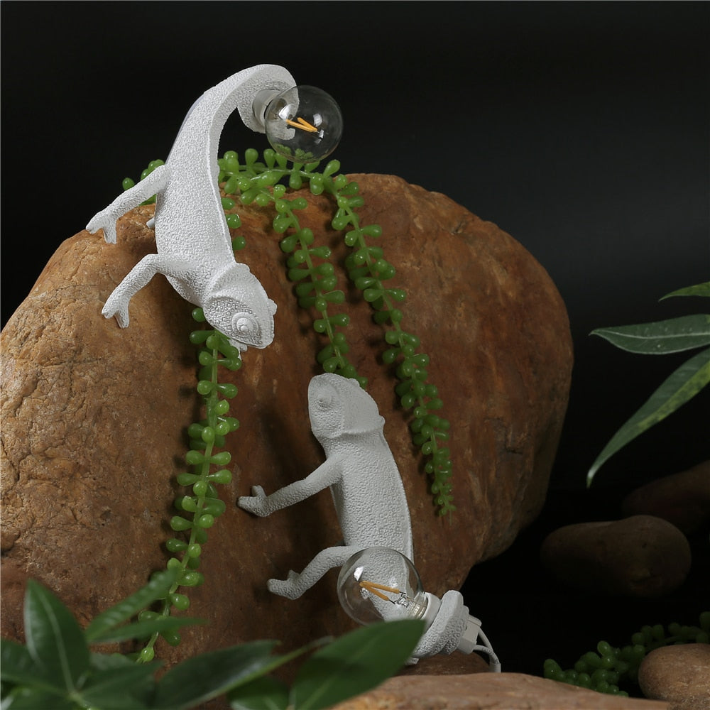 Unique Decorative Reptile Table Lamp