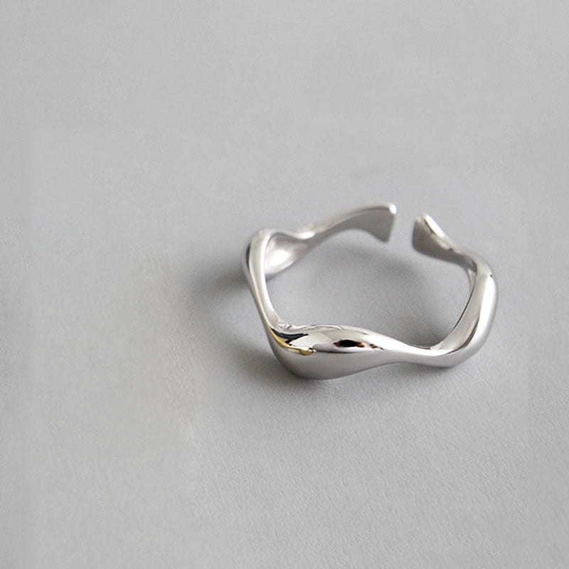 Stylish Wave Comfort Fit Ring