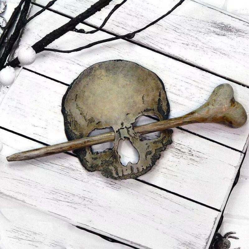 Edgy Gothic Skull Hair Clips - Luxicro
