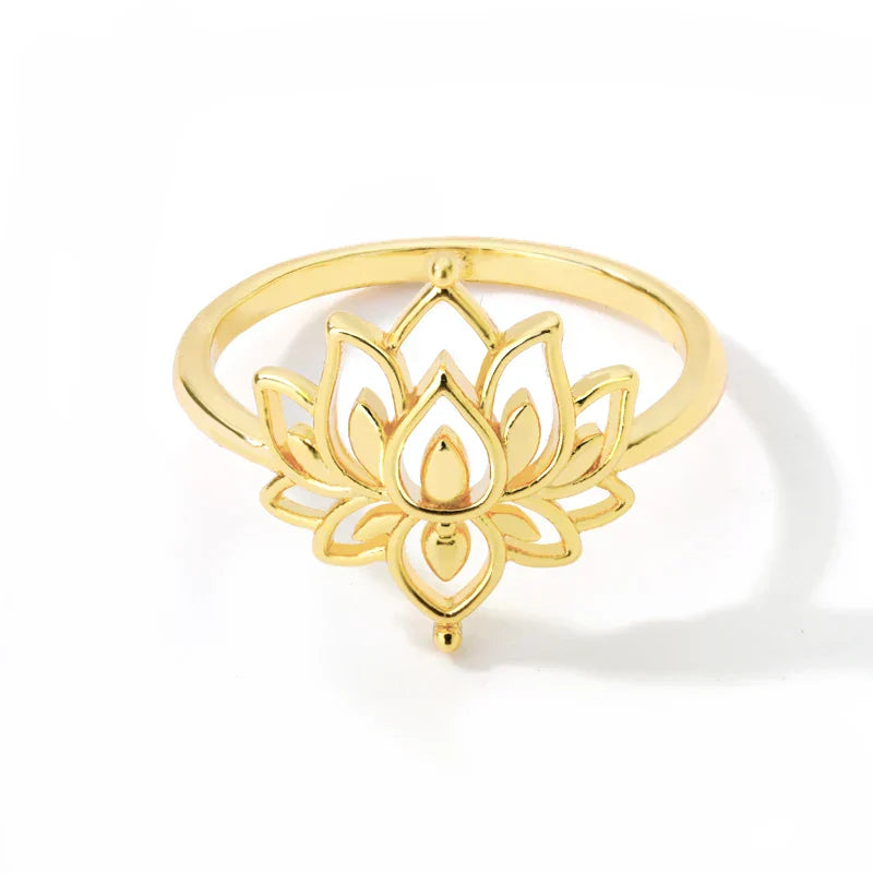 Elegant Flower Diamond Ring
