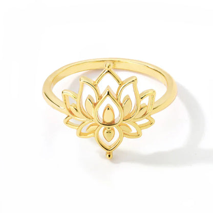 Elegant Flower Diamond Ring