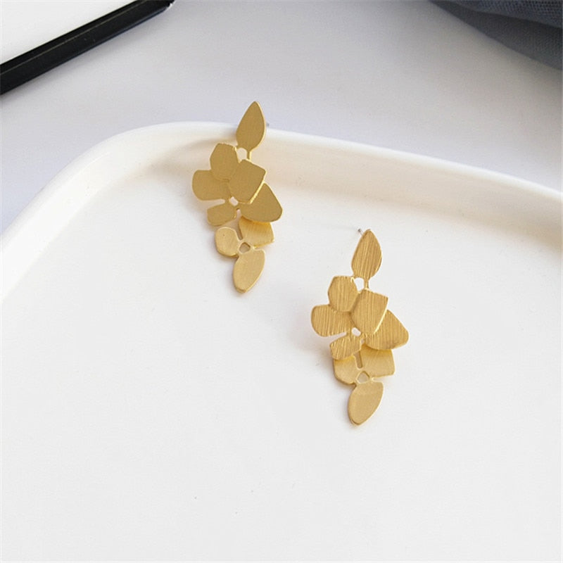Rustic Outdoor Leaf Dangle Earrings