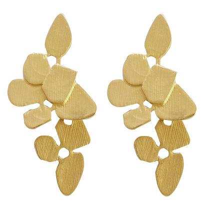 Rustic Outdoor Leaf Dangle Earrings