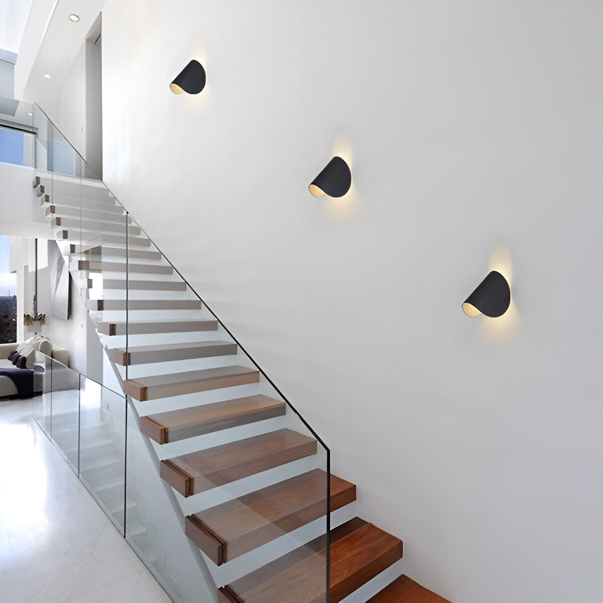 Versatile Extendable Silver Wall Lamp