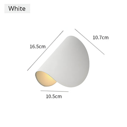 Versatile Extendable Silver Wall Lamp