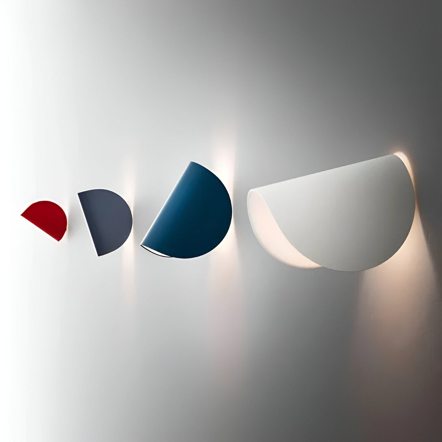 Versatile Extendable Silver Wall Lamp