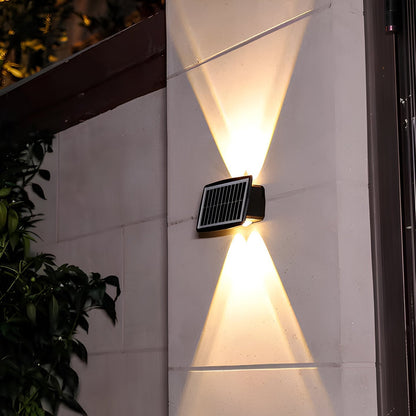 Weatherproof Solar LED Outdoor Wall Light - Luxicro