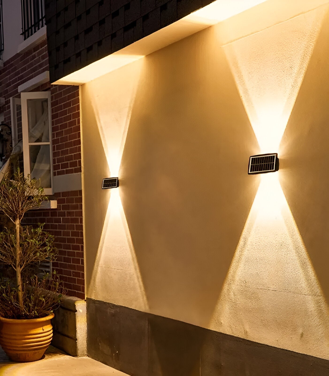 Weatherproof Solar LED Outdoor Wall Light