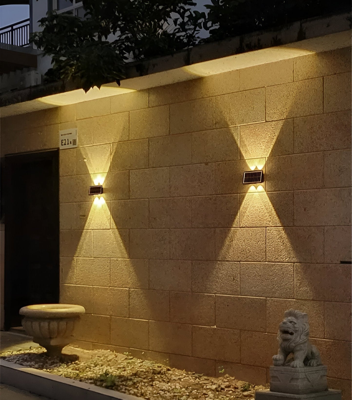 Weatherproof Solar LED Outdoor Wall Light