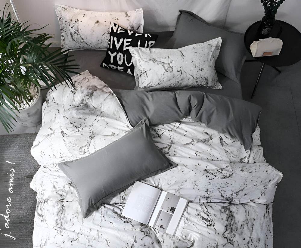 Luxurious 3-Piece Marble Pattern Bedding Set