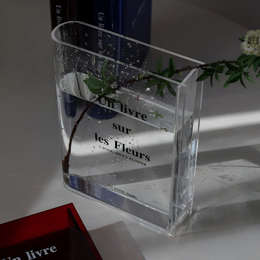Stylish Transparent Decorative Vase