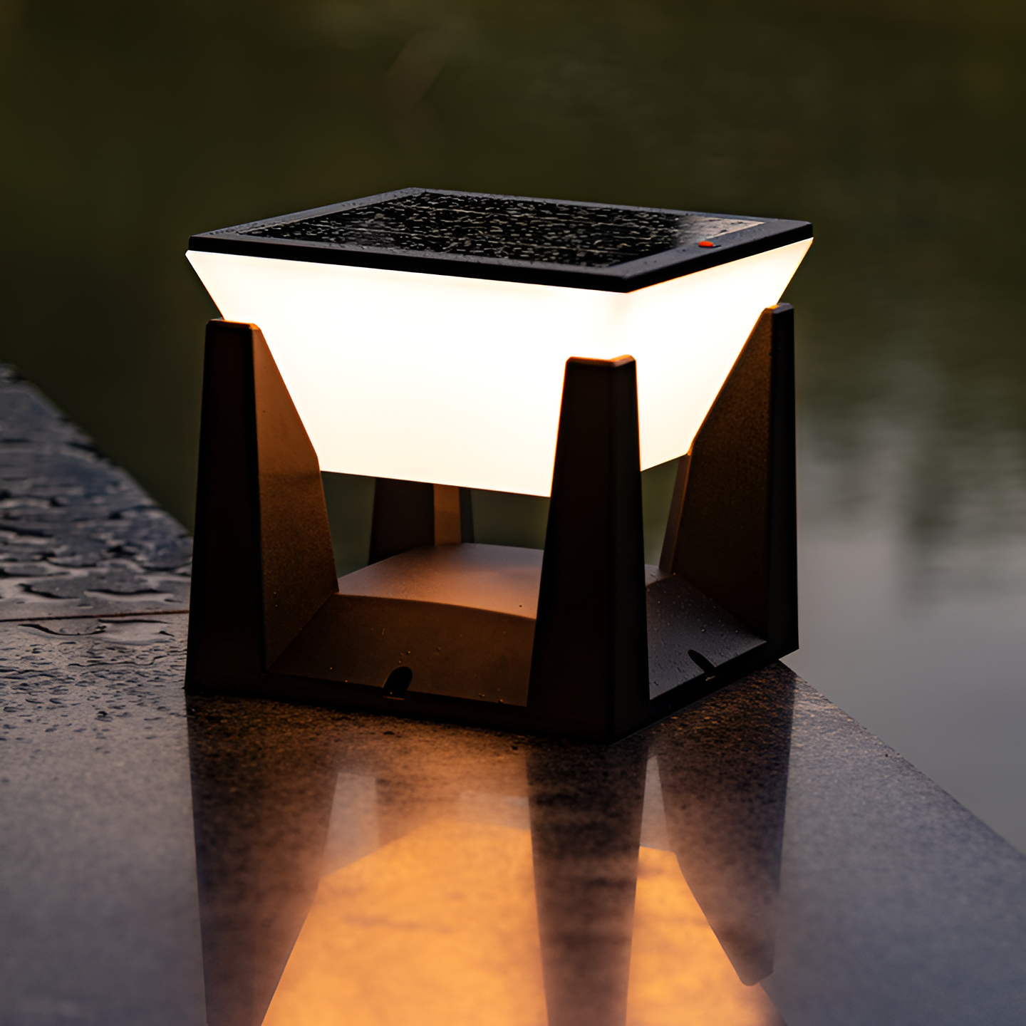 Weatherproof Dark Green Solar Yard Light