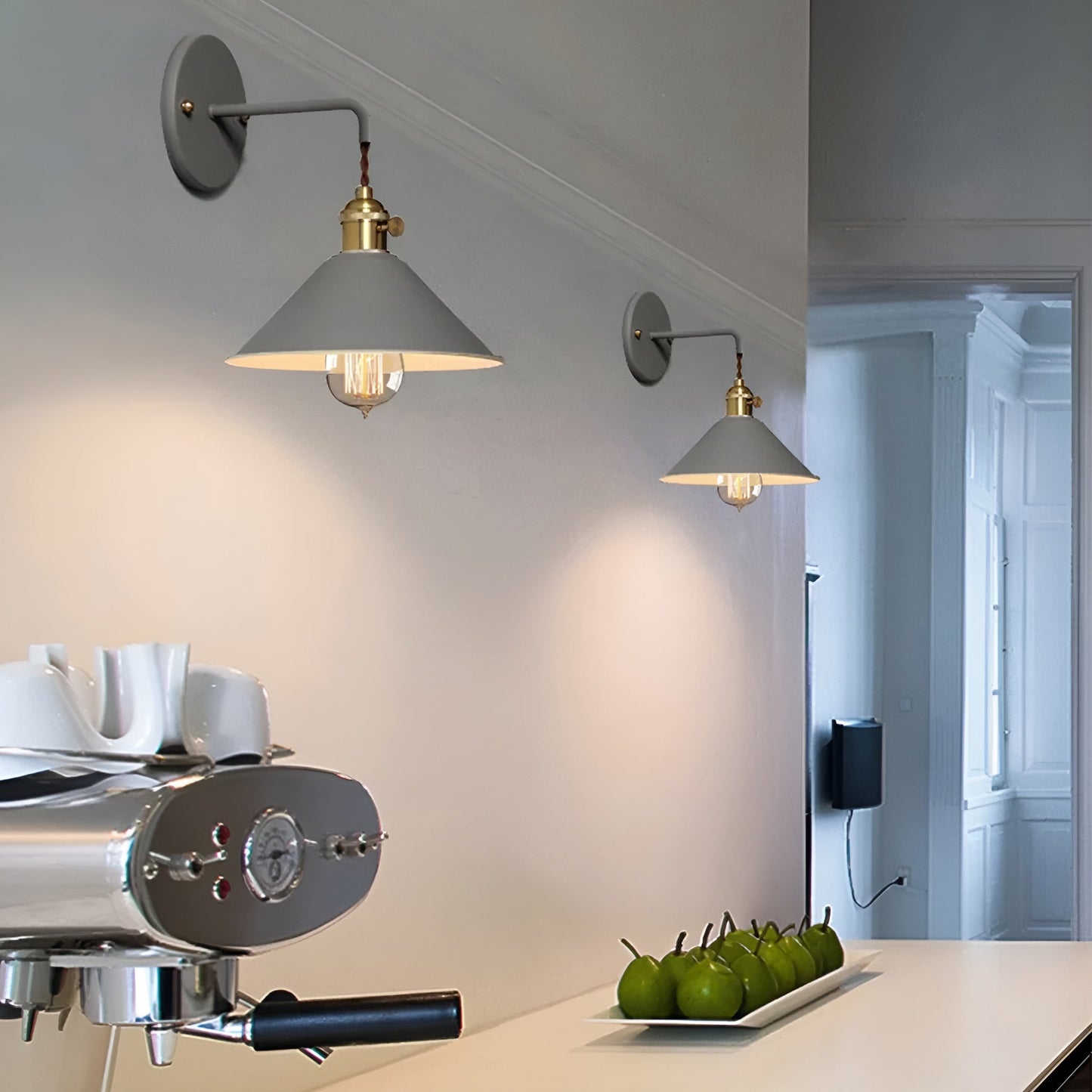 Classic Metal Cone Table Lamp