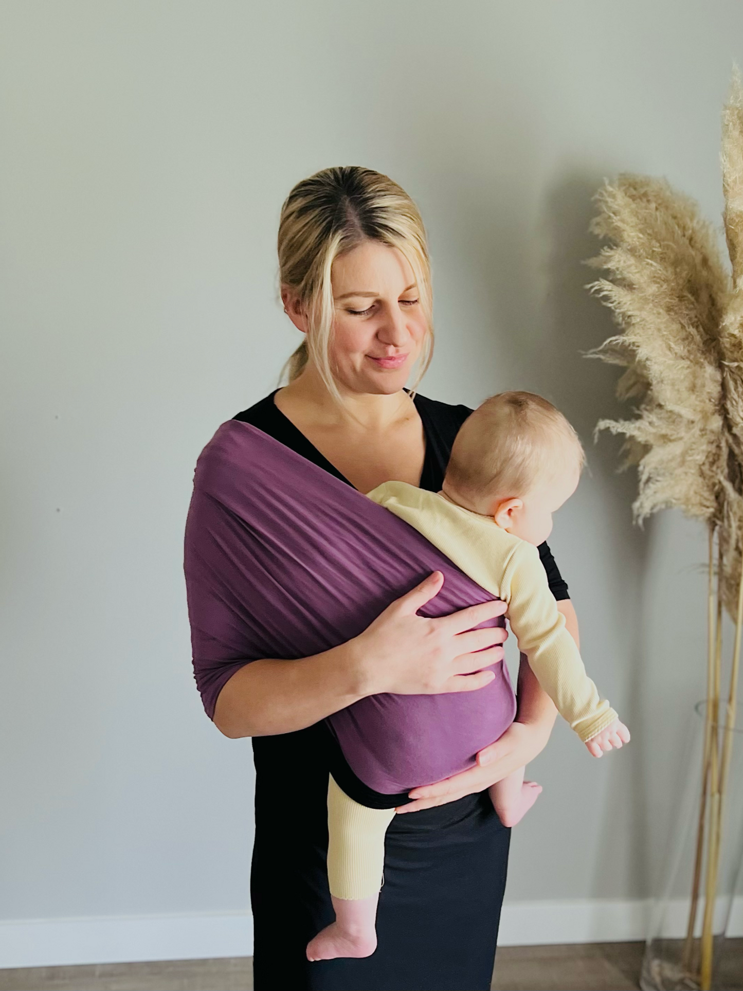 Comfortable Baby Sling Wrap For Parents On The Go