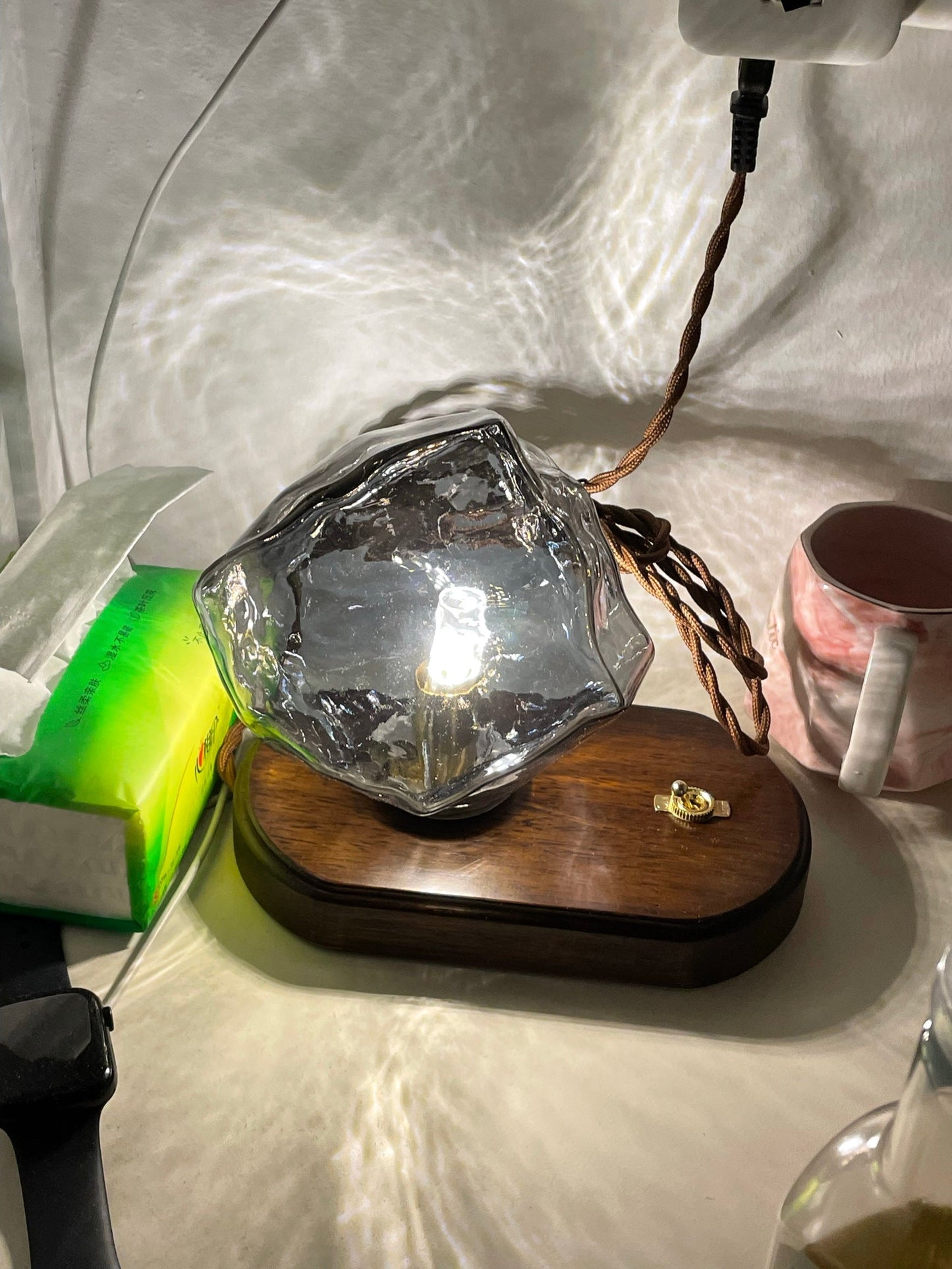 Automatic LED Table Light