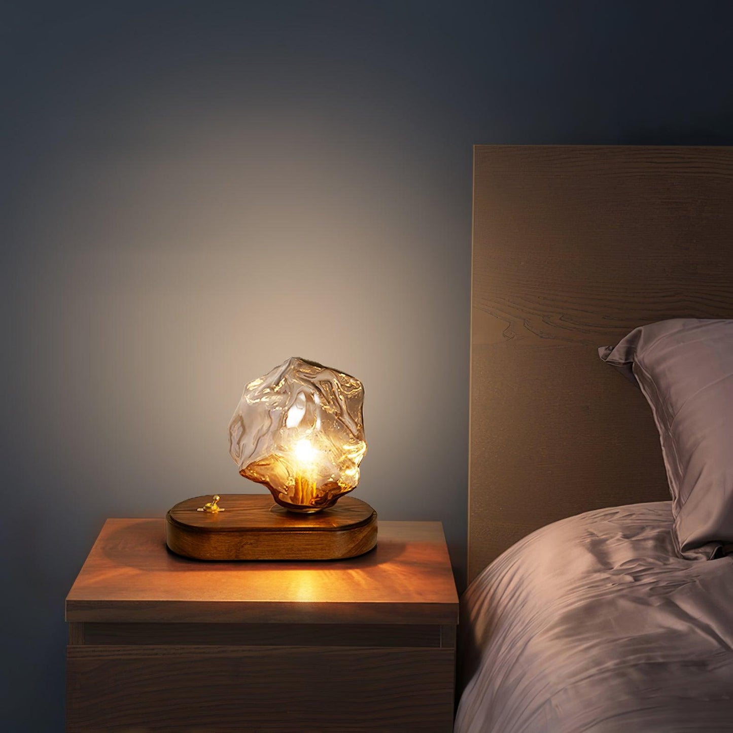 Automatic LED Table Light