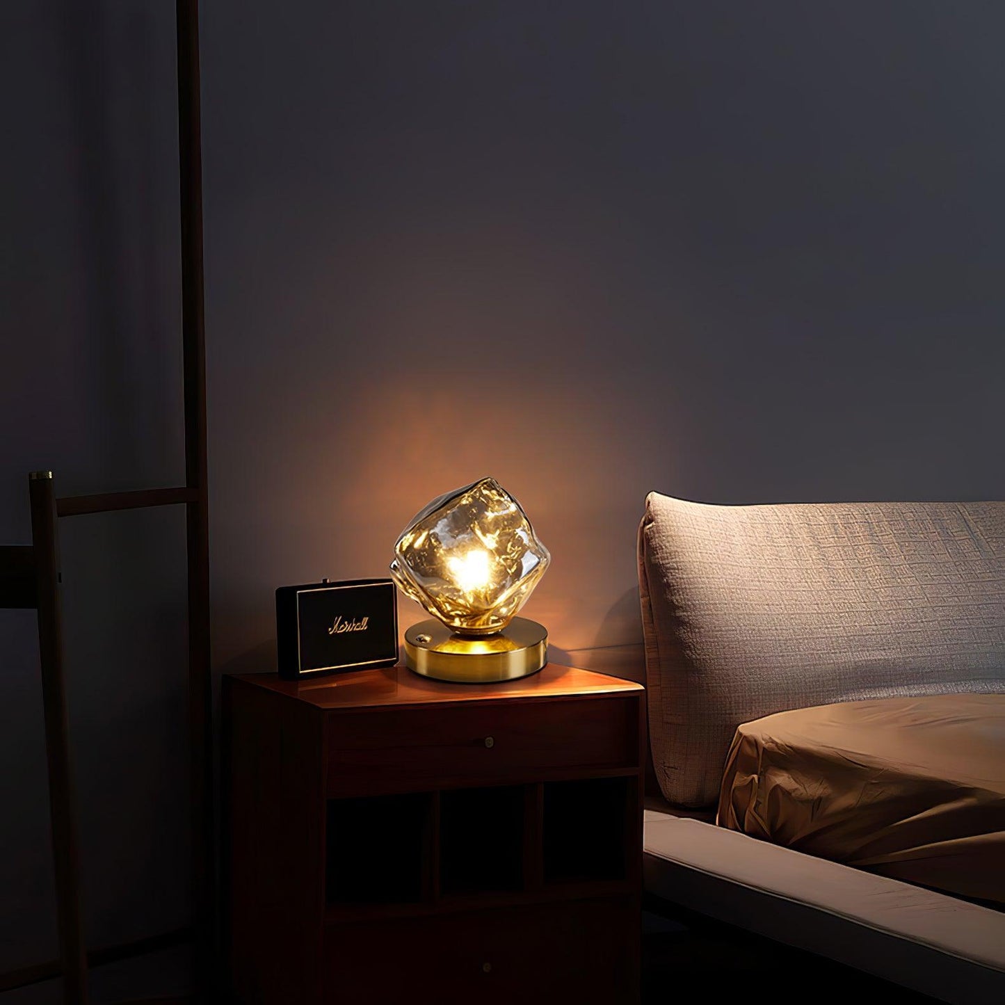 Automatic LED Table Light