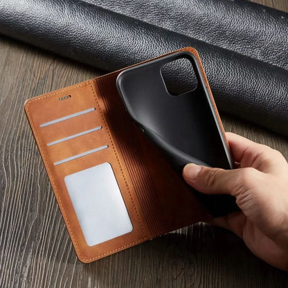 Durable Phone Case with Magnetic Lock - Luxicro