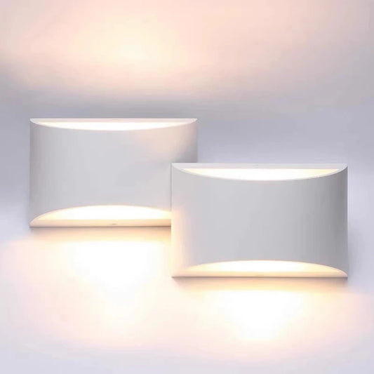 Contemporary Metal LED Wall Light - Luxicro