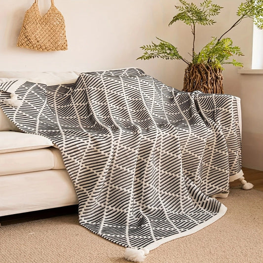 Black White Geometric Throw Blanket - Luxicro