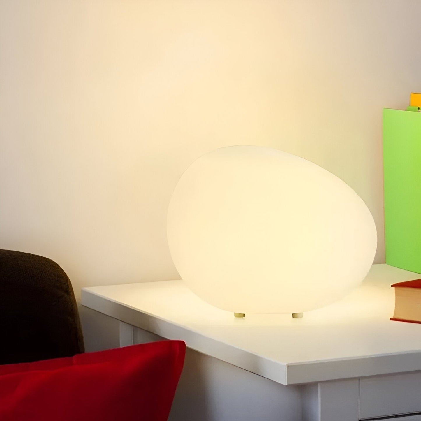 Simple Contemporary Metal Table Lamp
