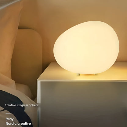 Simple Contemporary Metal Table Lamp