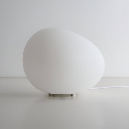 Simple Contemporary Metal Table Lamp