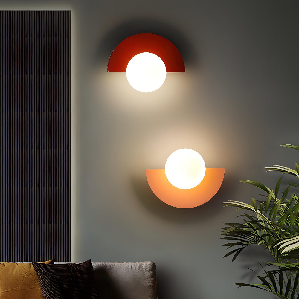 Simple LED Half Moon Wall Light - Luxicro