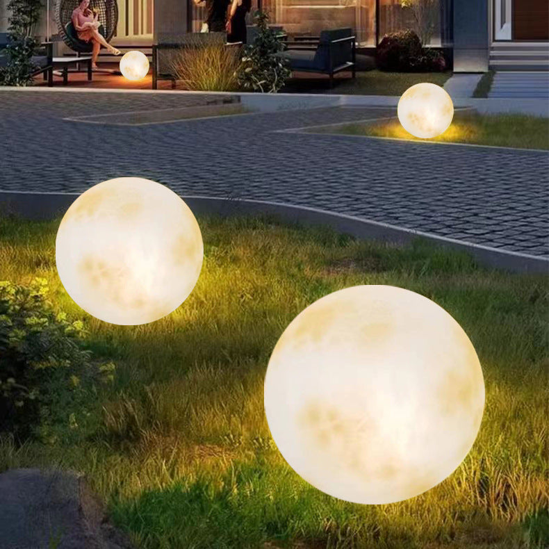 Garden Crescent Solar Powered Lamp