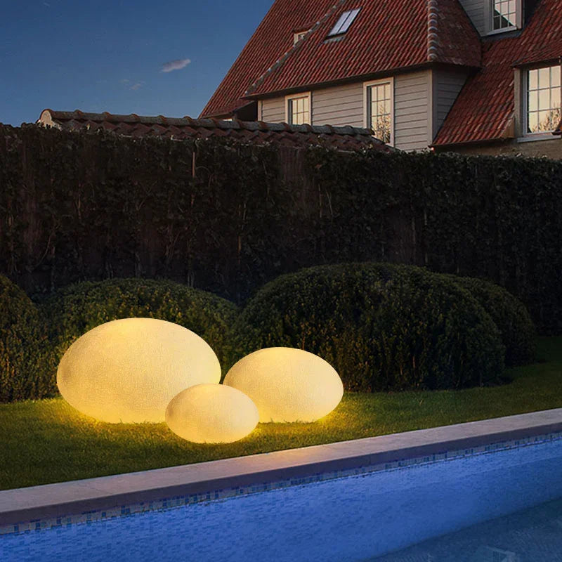 Durable Outdoor LED Garden Light Waterproof Solar Powered