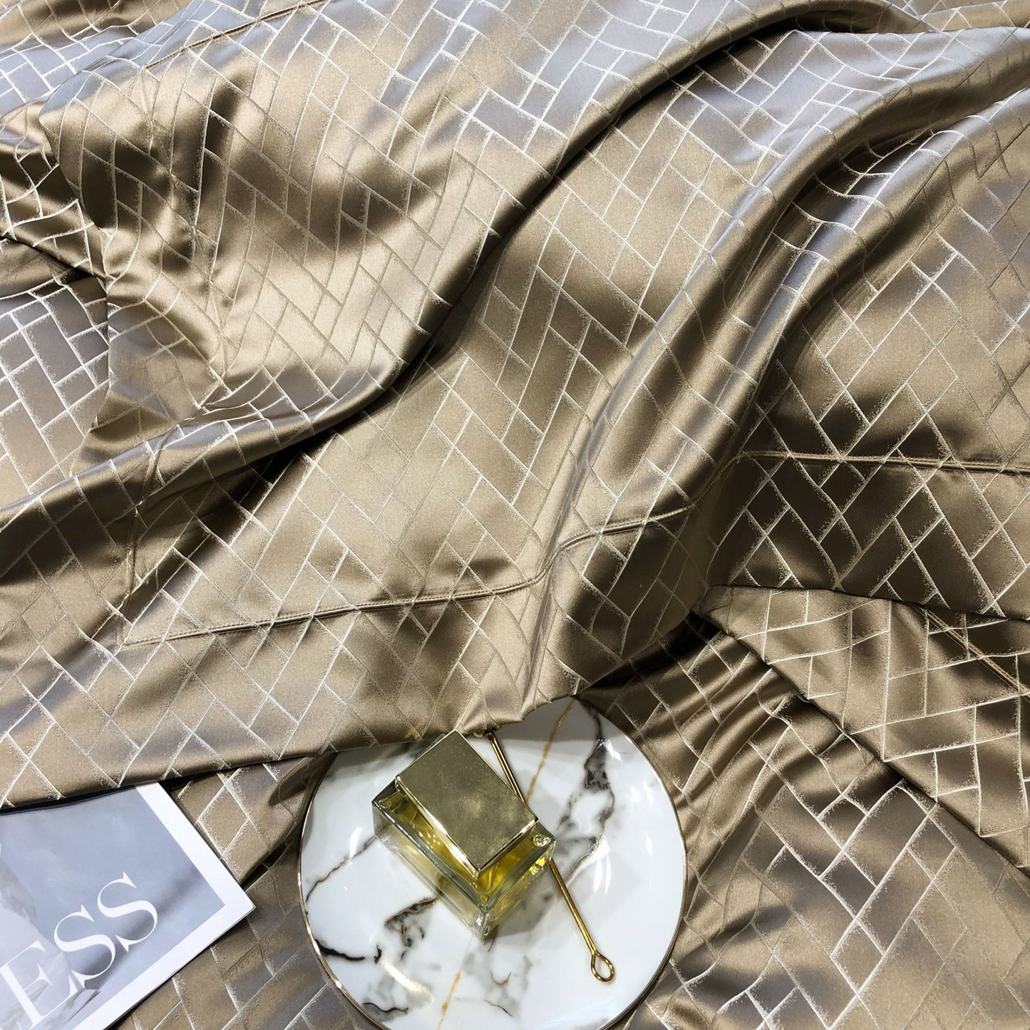 Luxurious Soft Sheet Bedding Set