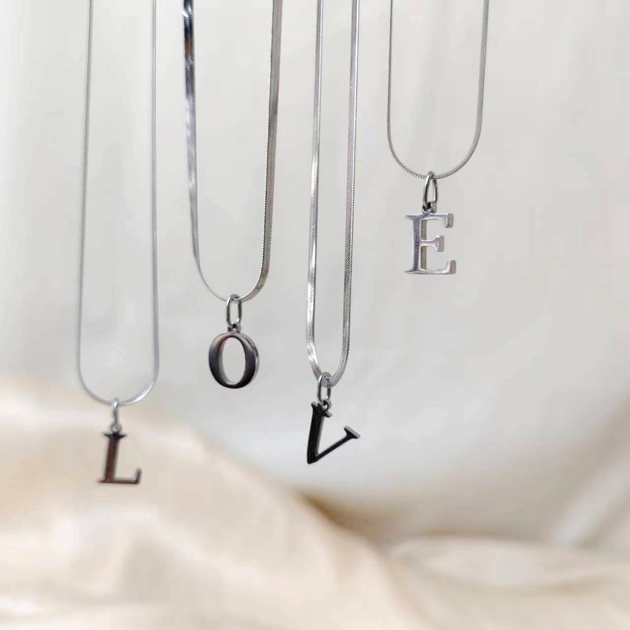 Classic Herringbone Link Chain Necklace