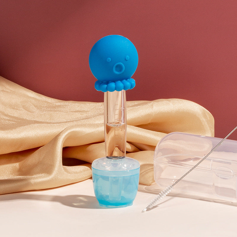 Baby Food Feeder with Measurement Cup and Syringe