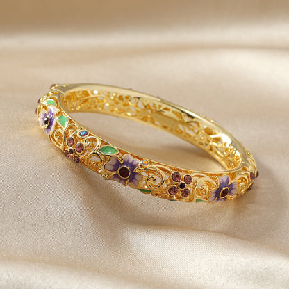 Elegant Gold Diamond Floral Bangle Bracelet