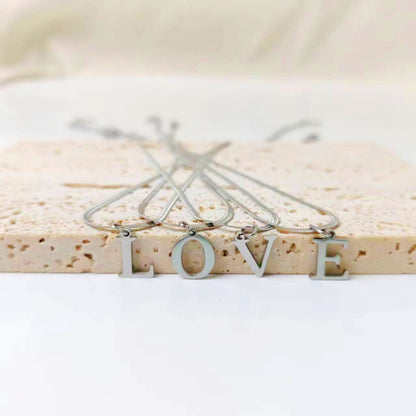 Classic Herringbone Link Chain Necklace