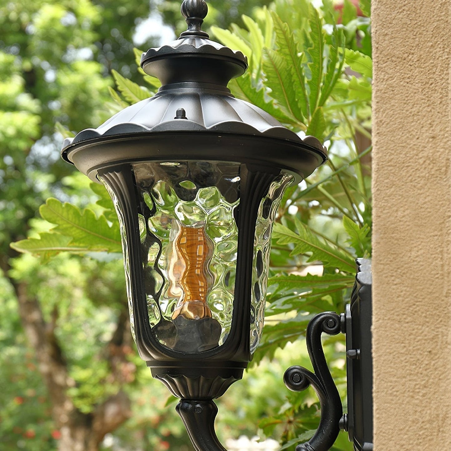 Outdoor Classic Exterior Wall Lamp Frosted Glass