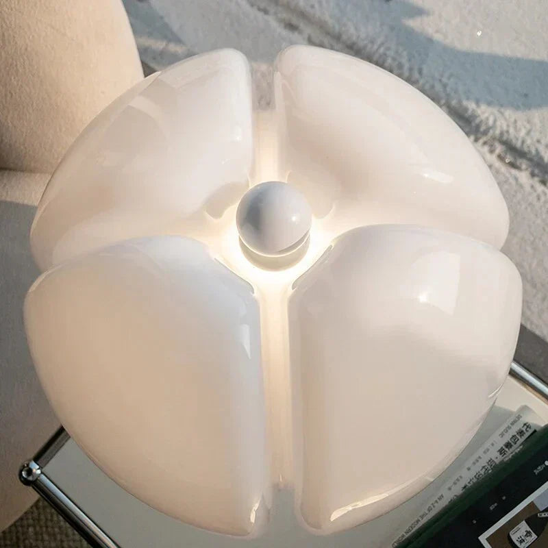 Beautiful Flower Desk Light for Living Room