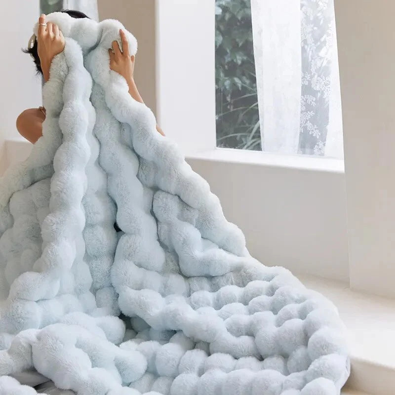 Soft Cozy Throw Blanket – Warm All-Season Design - Luxicro