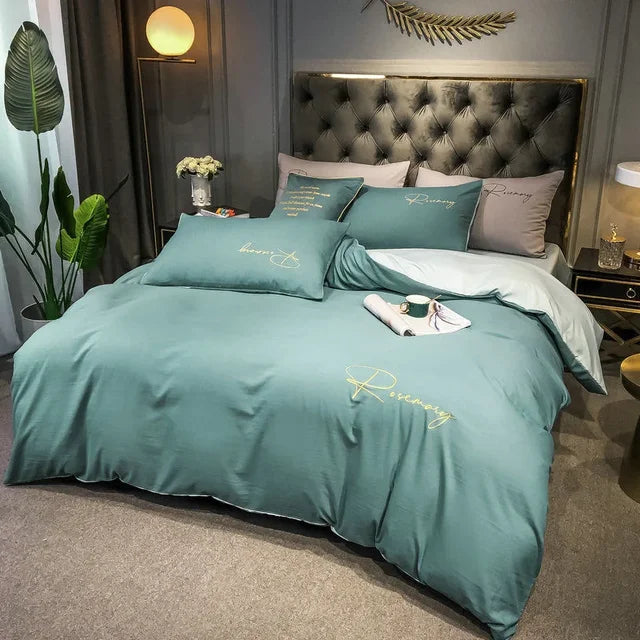 Elegant Patterned Bedding Set
