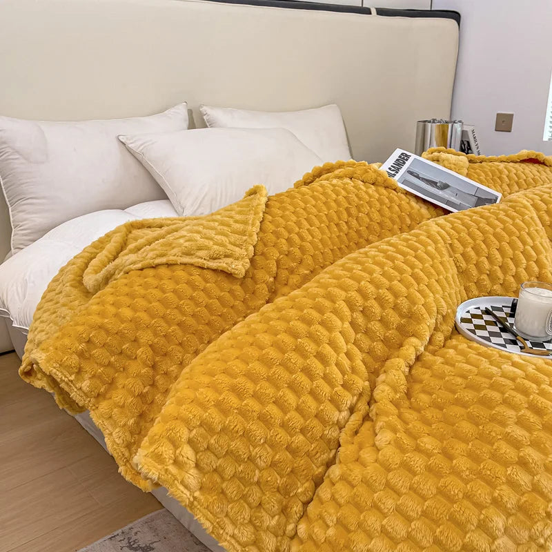 Cozy Checked Blanket Soft Throw for Bedroom