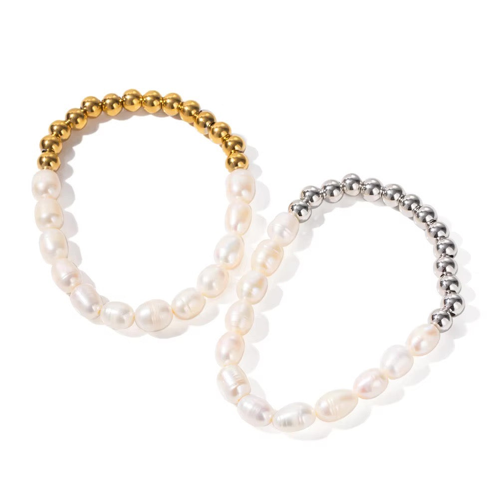 Elegant Golden Beaded Charm Bracelet