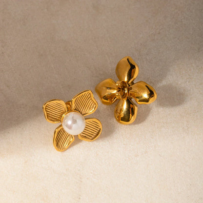 Elegant 18k Gold Pearl Drop Necklace