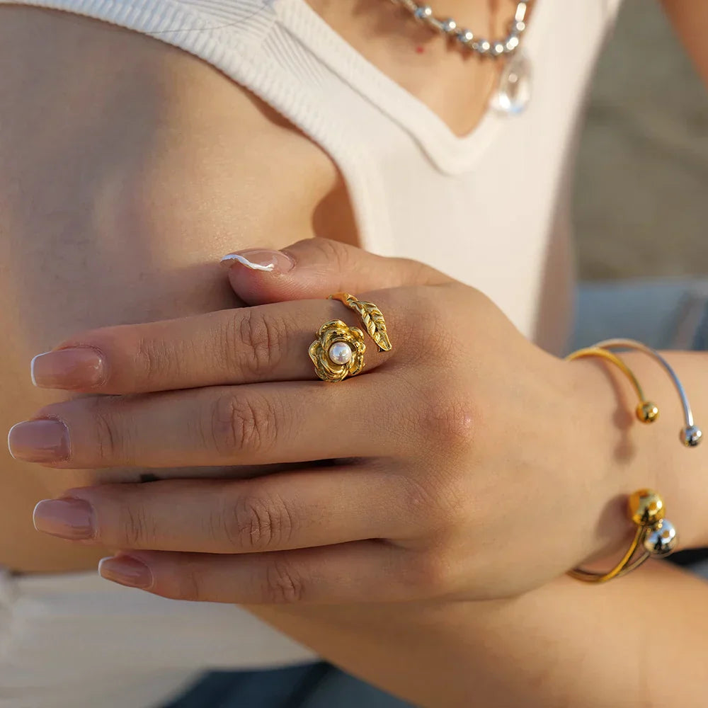 Elegant White Pearl Adjustable Band Ring