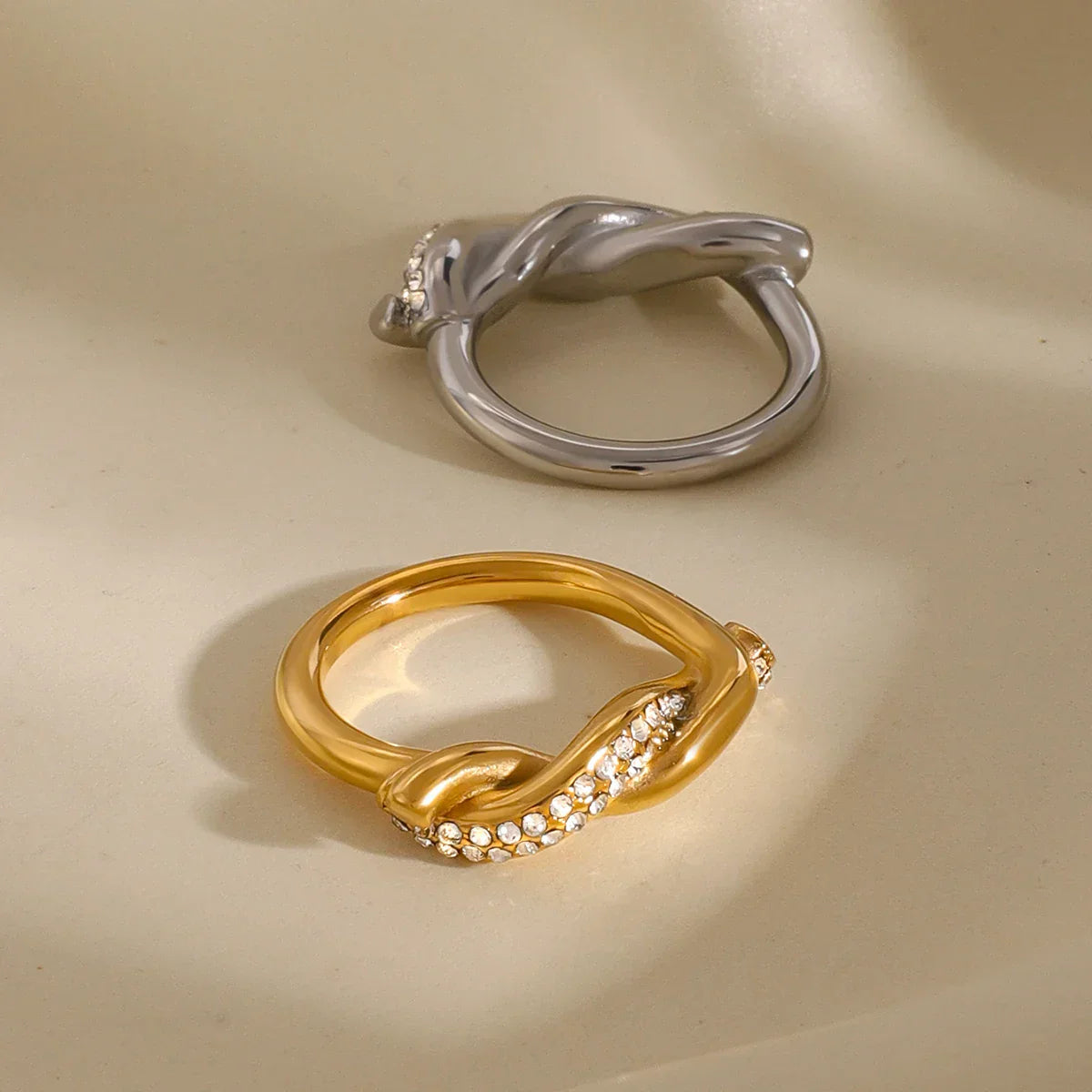 Luxurious Diamond Solitaire Engagement Ring
