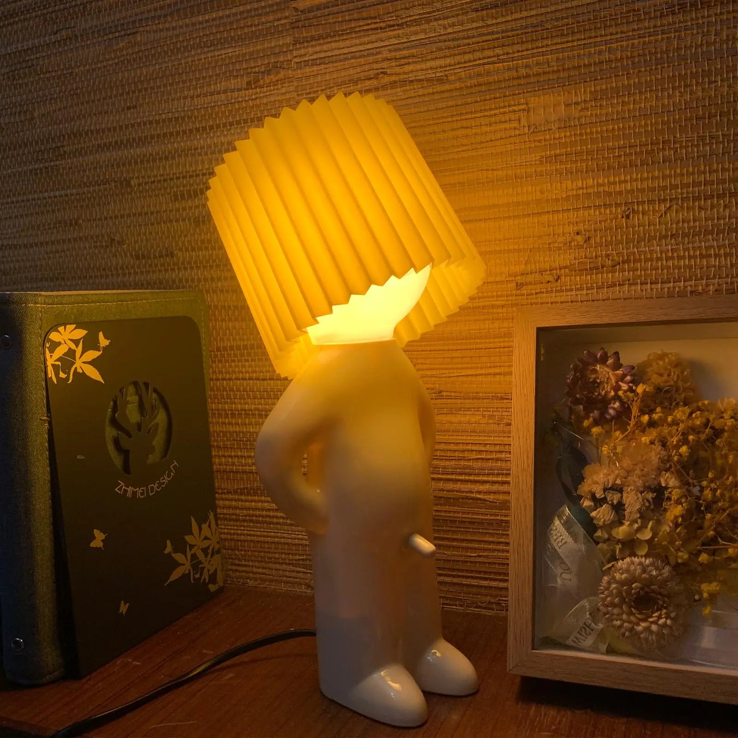 Contemporary LED Desk Light with Sleek Style