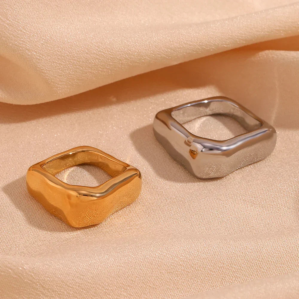 Elegant Metallic Designed Square Ring