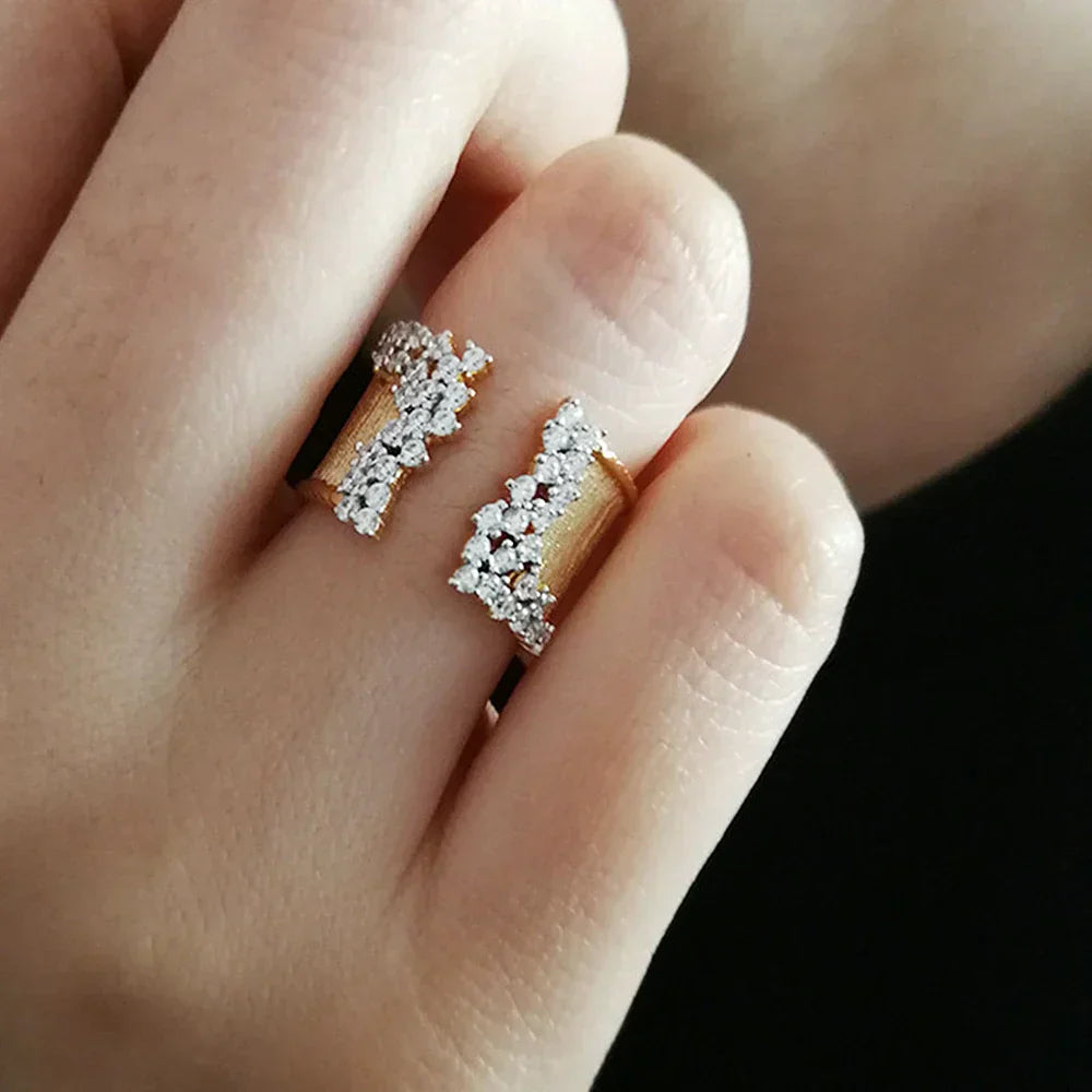 Elegant Sparkle Cocktail Ring