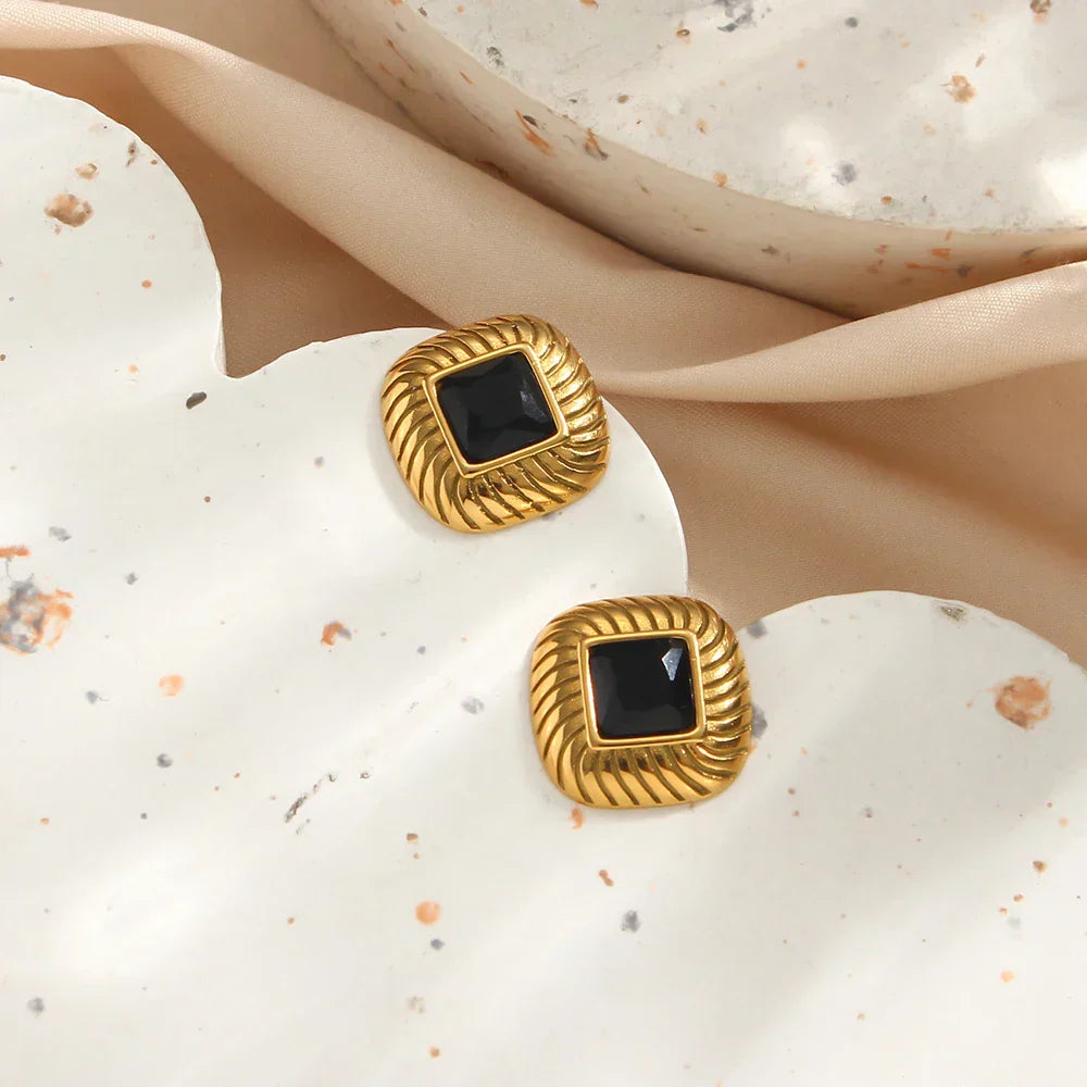 Luxury Swirl Pattern Diamond Earrings