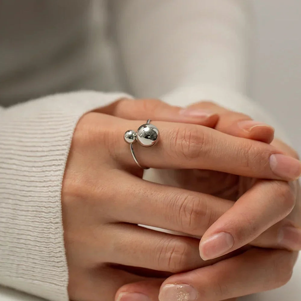 Elegant 14K Gold Double Ball Cocktail Ring